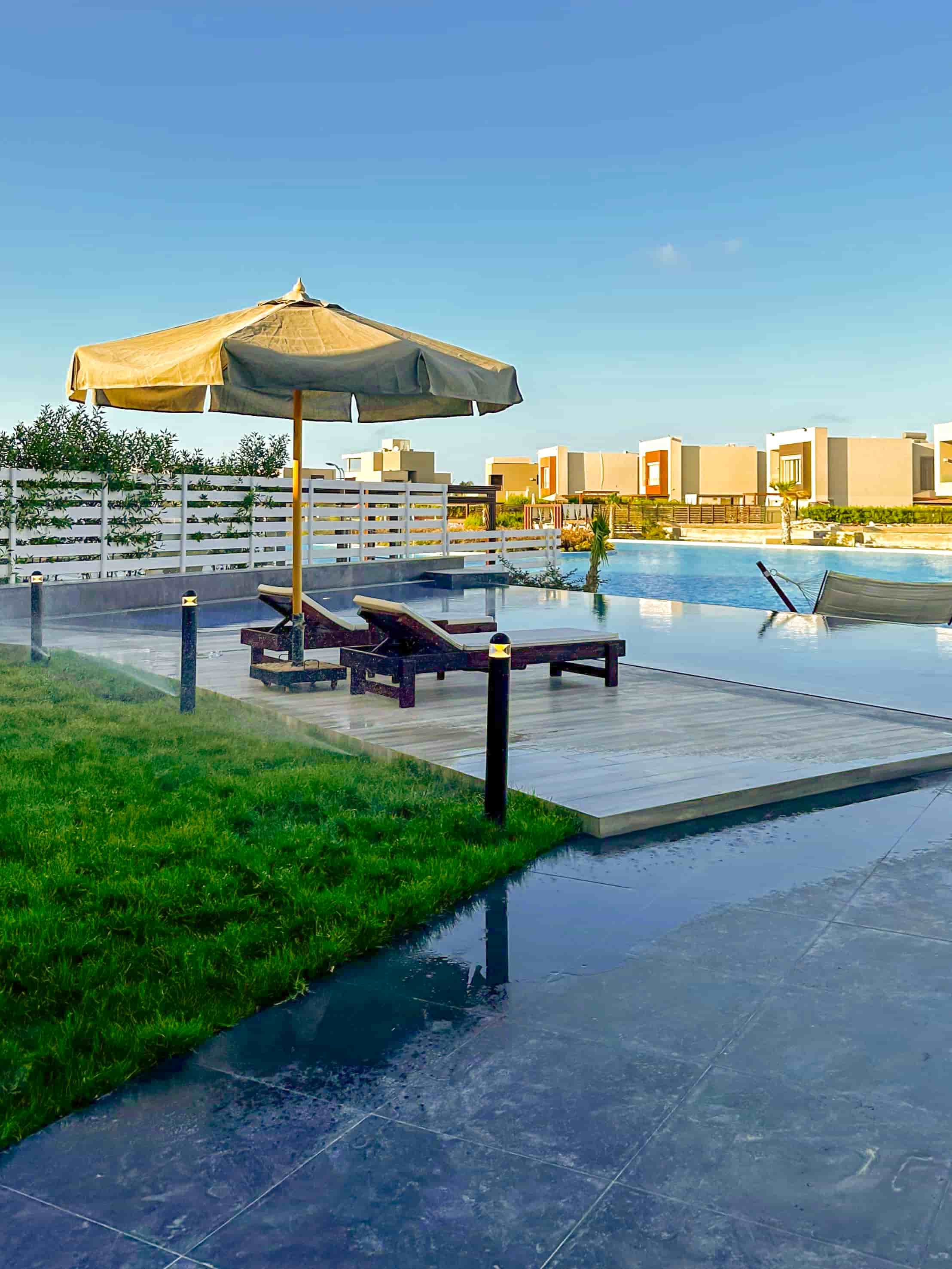 Hacienda Bay - Standalone water villa